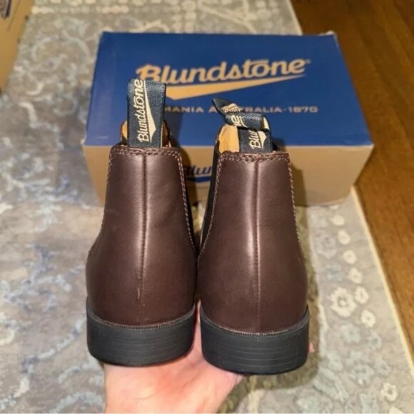 New Size 10 Blundstone Ankle Boots Chestnut Brown - Picture 5 of 7